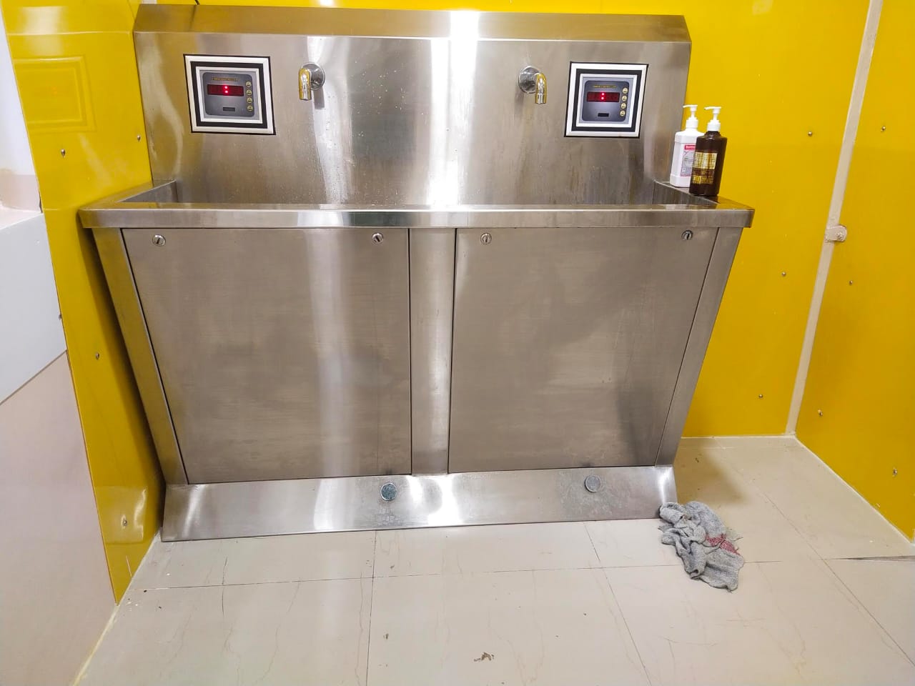 Surgical Scrub Stations